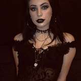 goth-babe-free